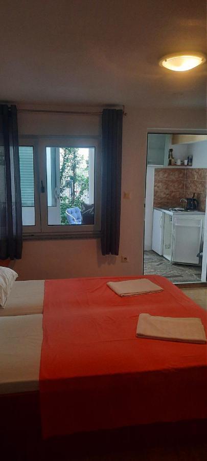 Vila Doris Hotel Baška Voda Szoba fotó